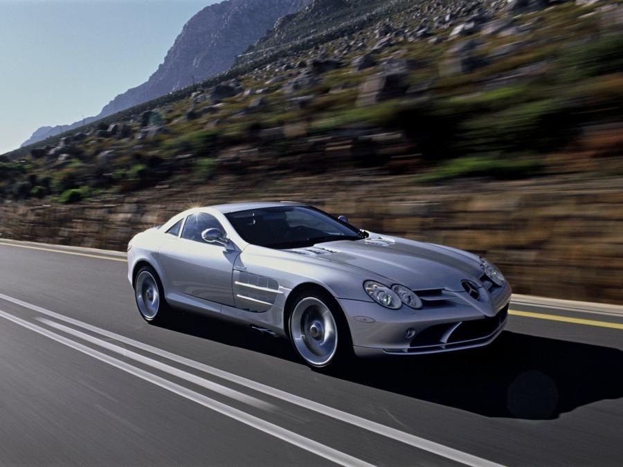  Mercedes-Benz SLR McLaren 2004 года  (фото 55 из 175)